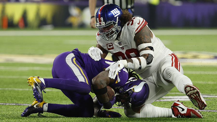 Seattle Seahawks Leonard Williams...