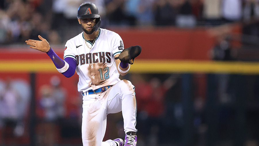 Seattle Mariners free agency Lourdes Gurriel Jr....